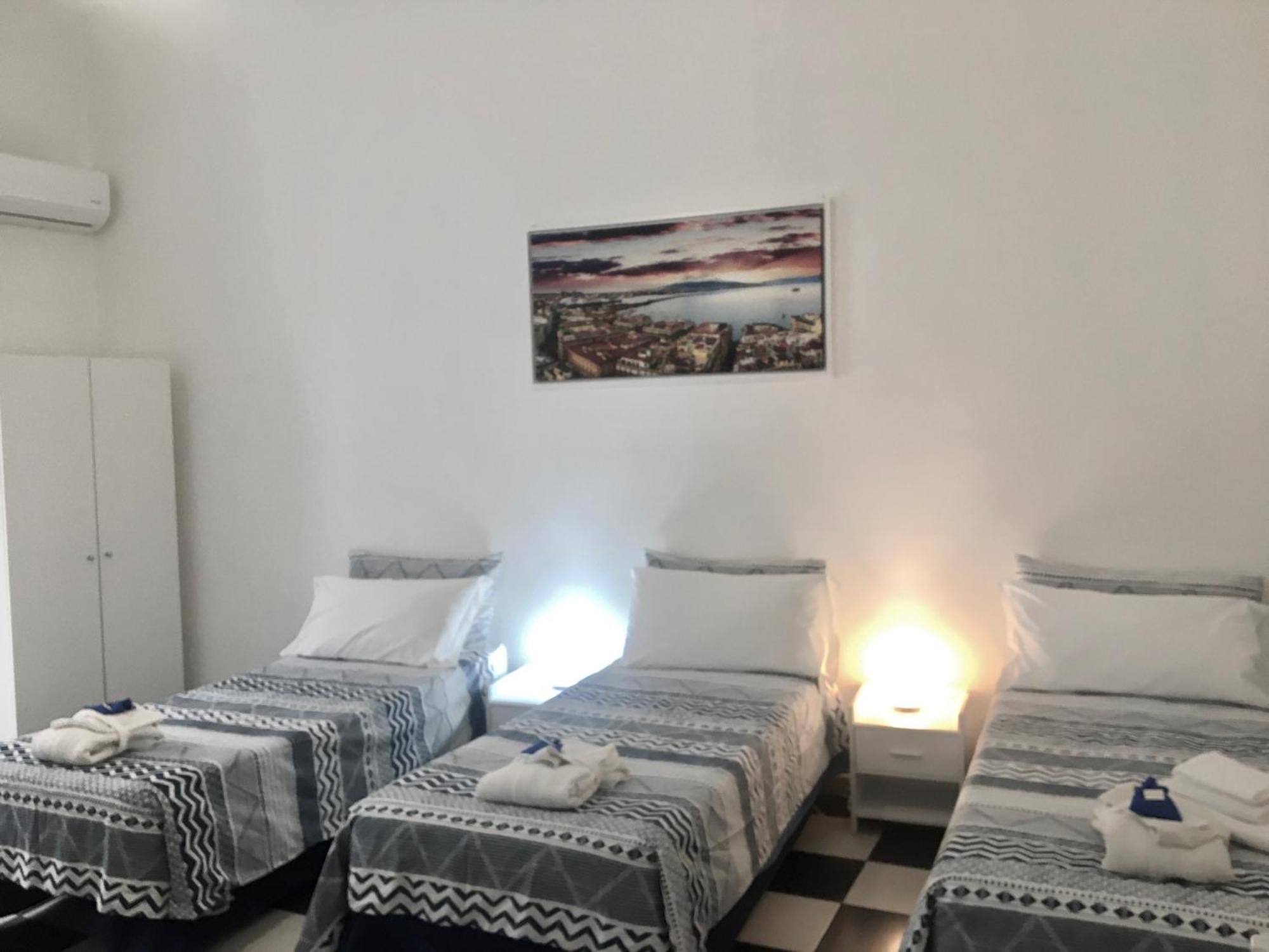 MB Napoles Rooms Extérieur photo