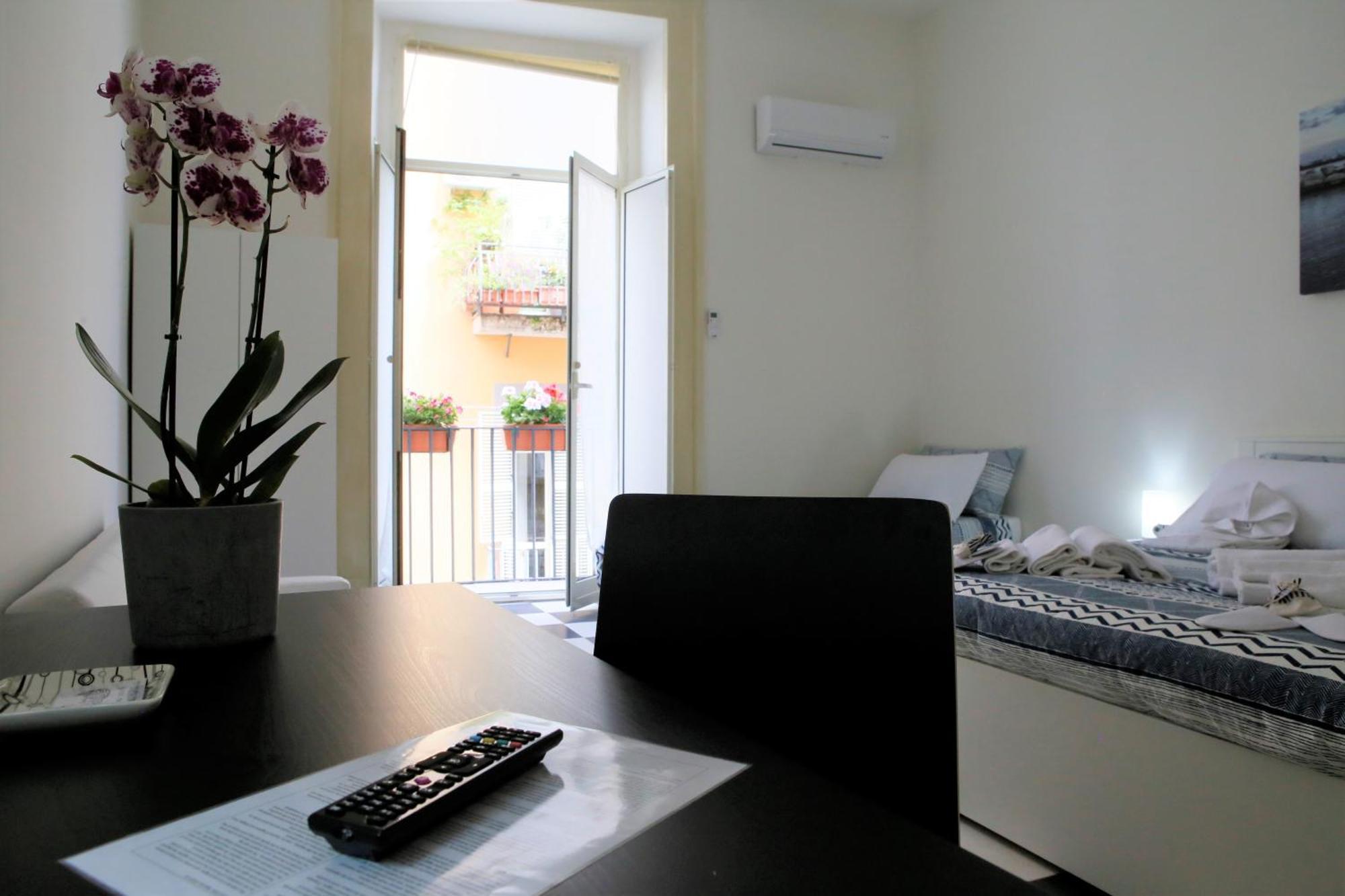 MB Napoles Rooms Extérieur photo
