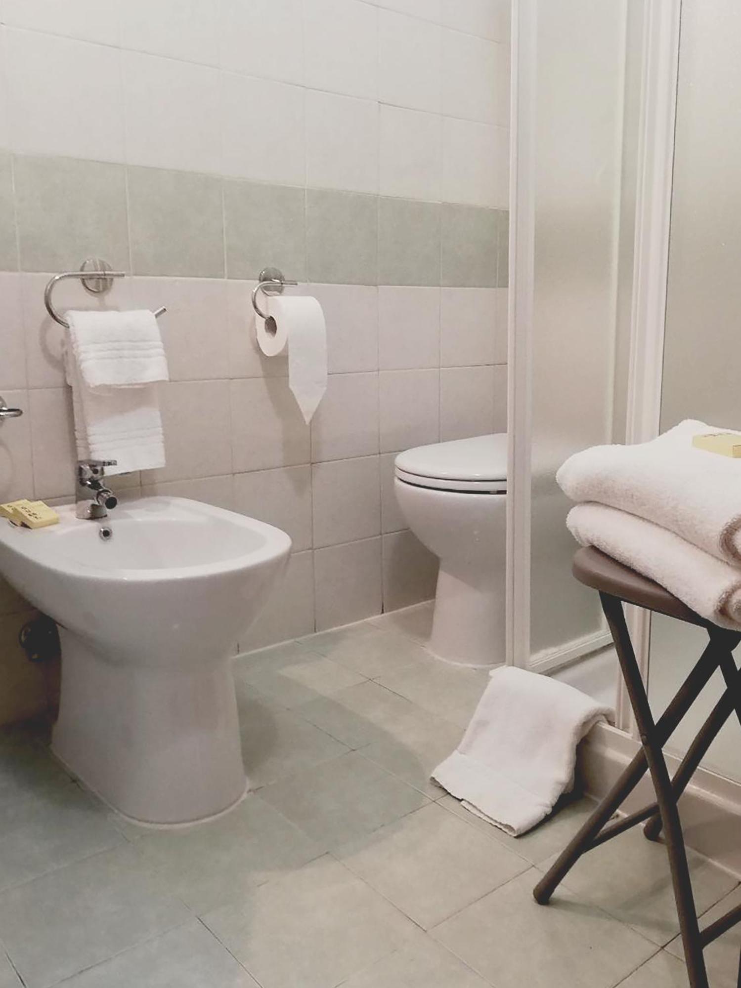 MB Napoles Rooms Extérieur photo
