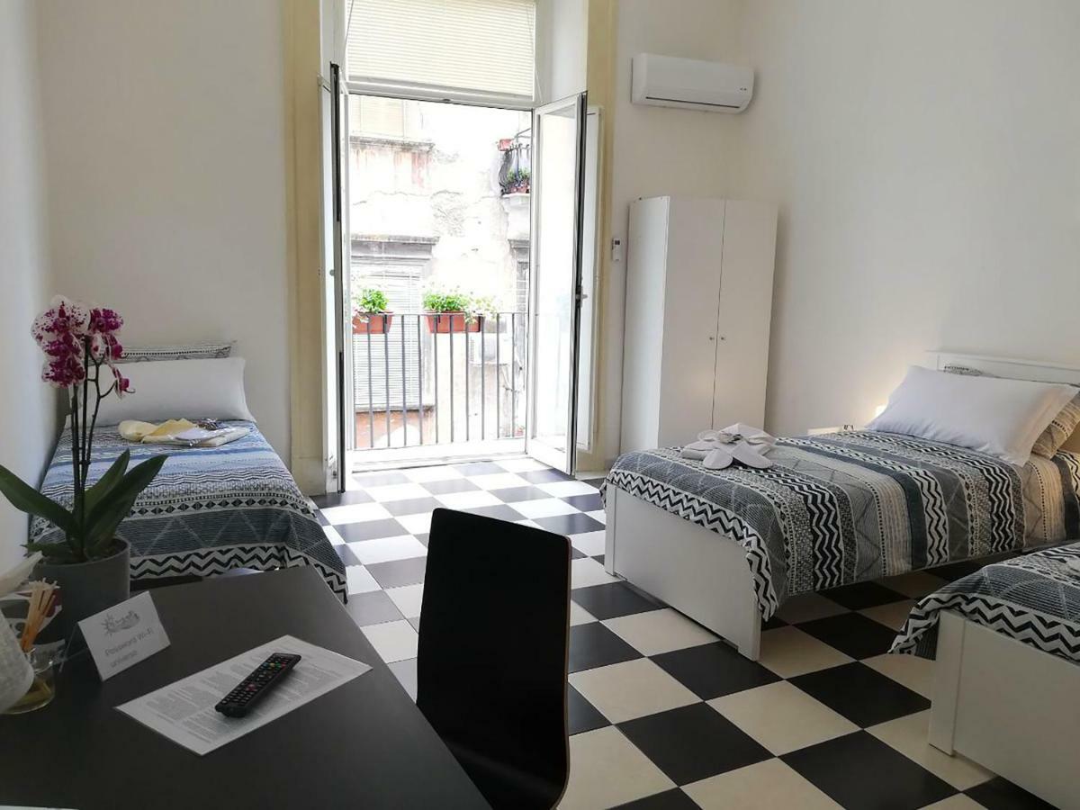 MB Napoles Rooms Extérieur photo