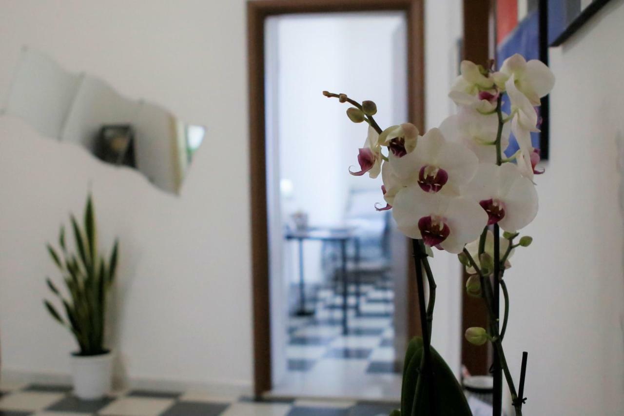 MB Napoles Rooms Extérieur photo